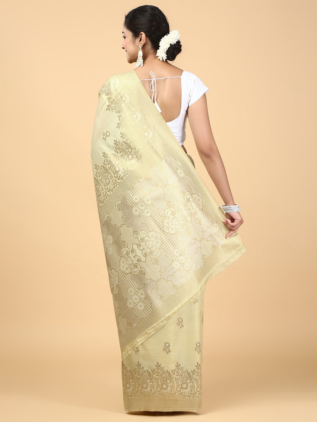 3_c7b39032-2a3d-4354-967b-2c85e0556351 3_c7b39032-2a3d-4354-967b-2c85e0556351